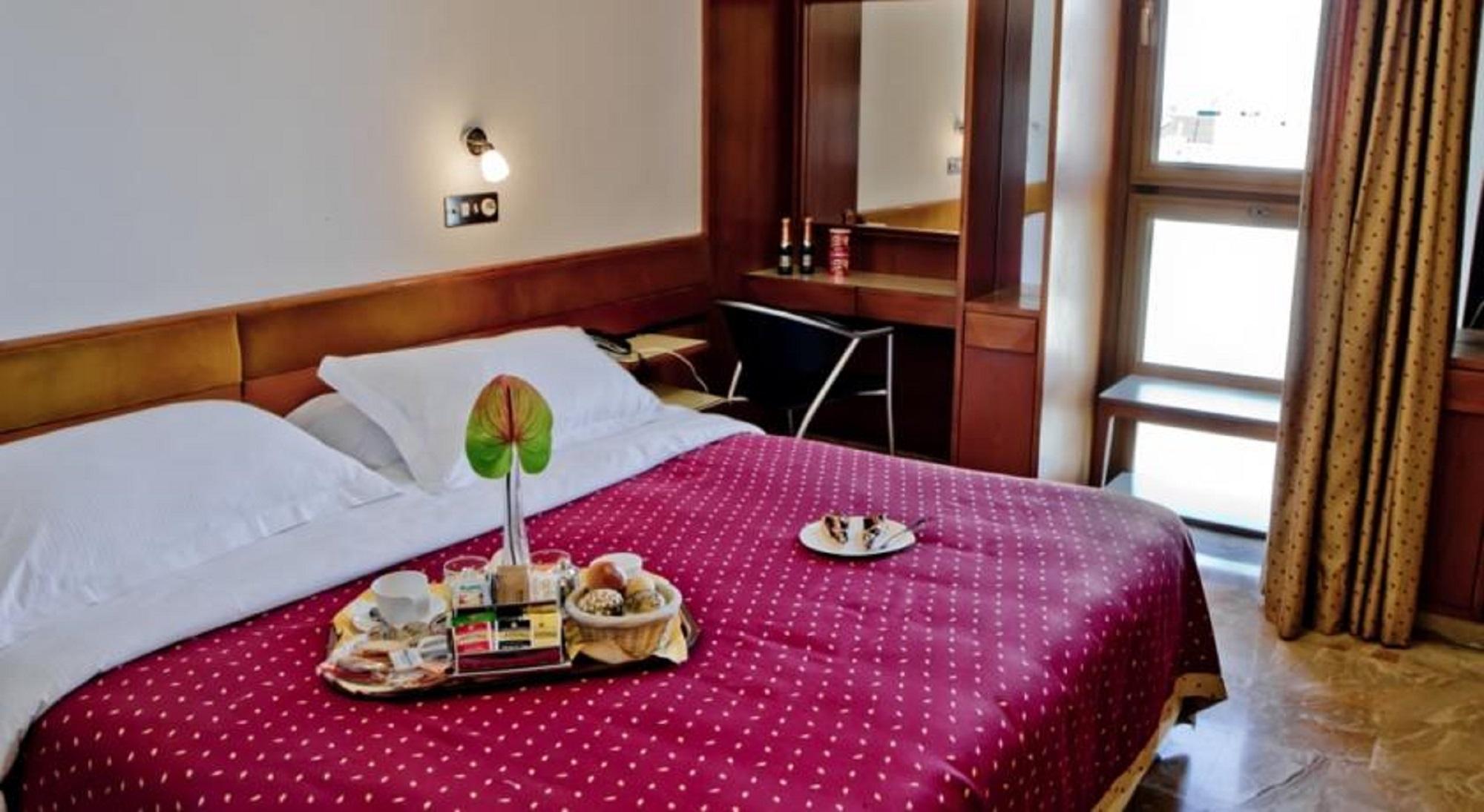 Canova Hotel Milano Esterno foto