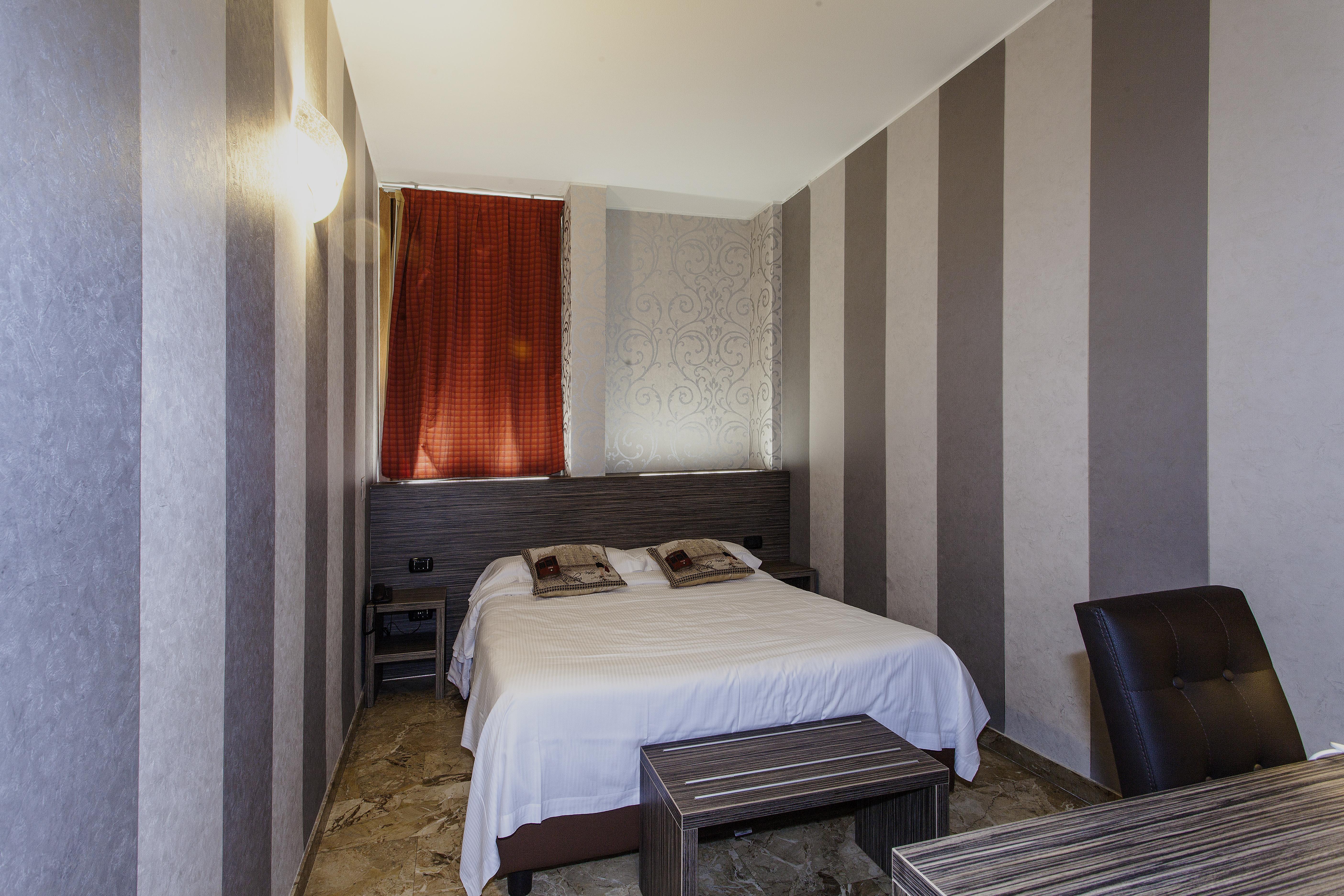 Canova Hotel Milano Esterno foto