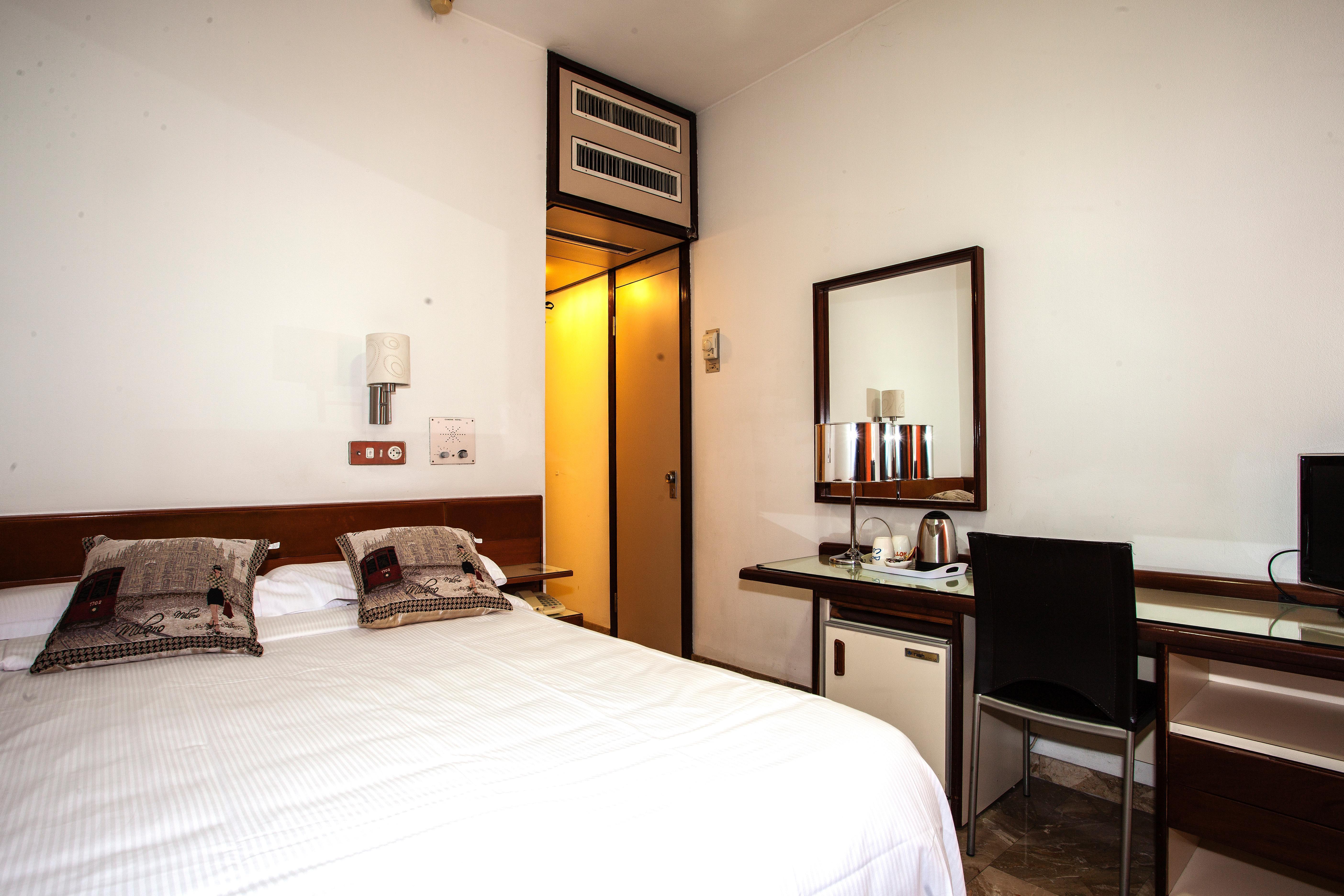 Canova Hotel Milano Esterno foto