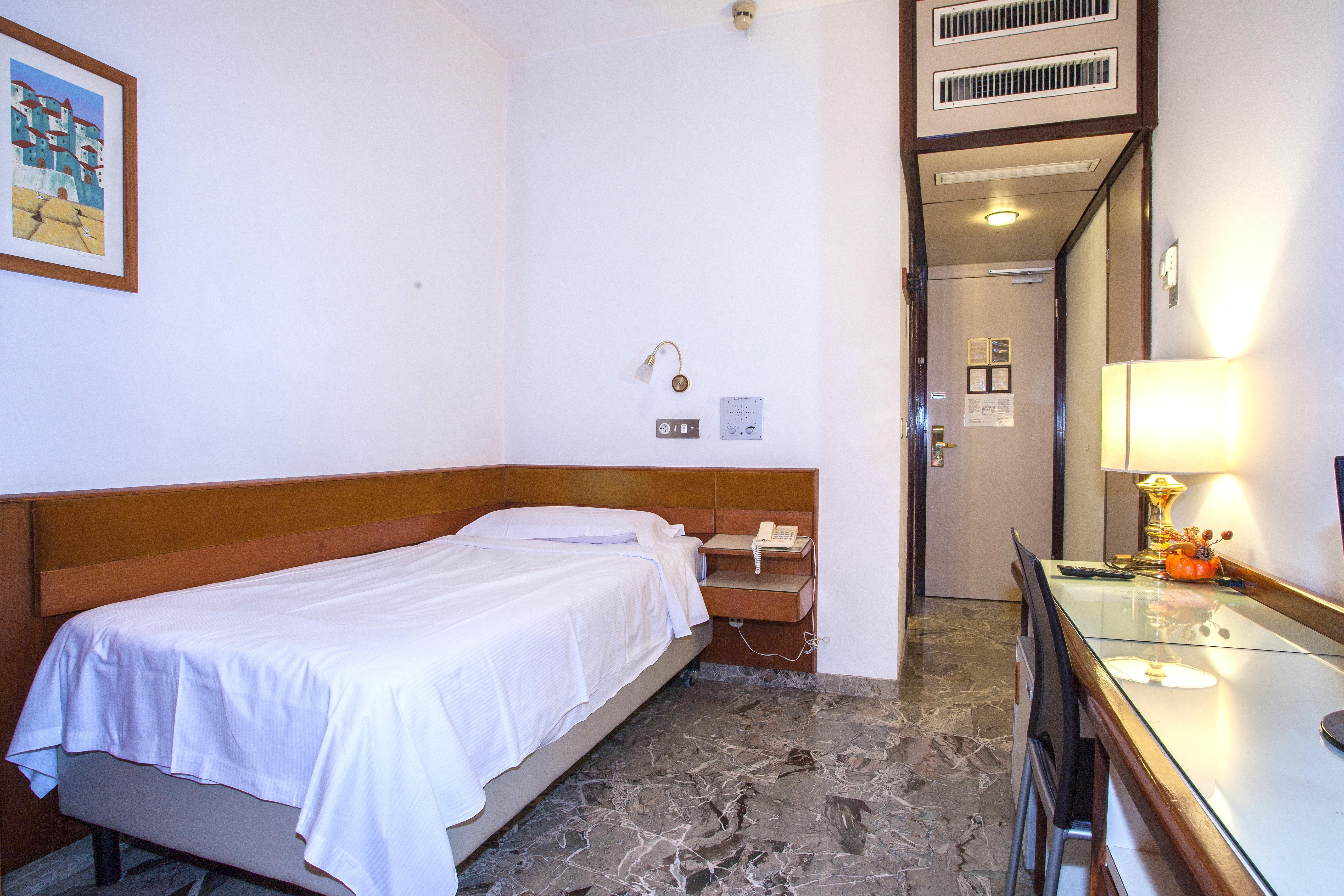 Canova Hotel Milano Esterno foto