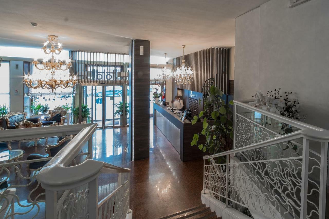 Canova Hotel Milano Esterno foto